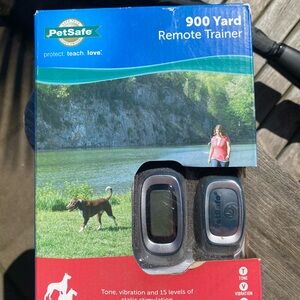 PetSafe 900 Yard Remote Trainer - Blue
